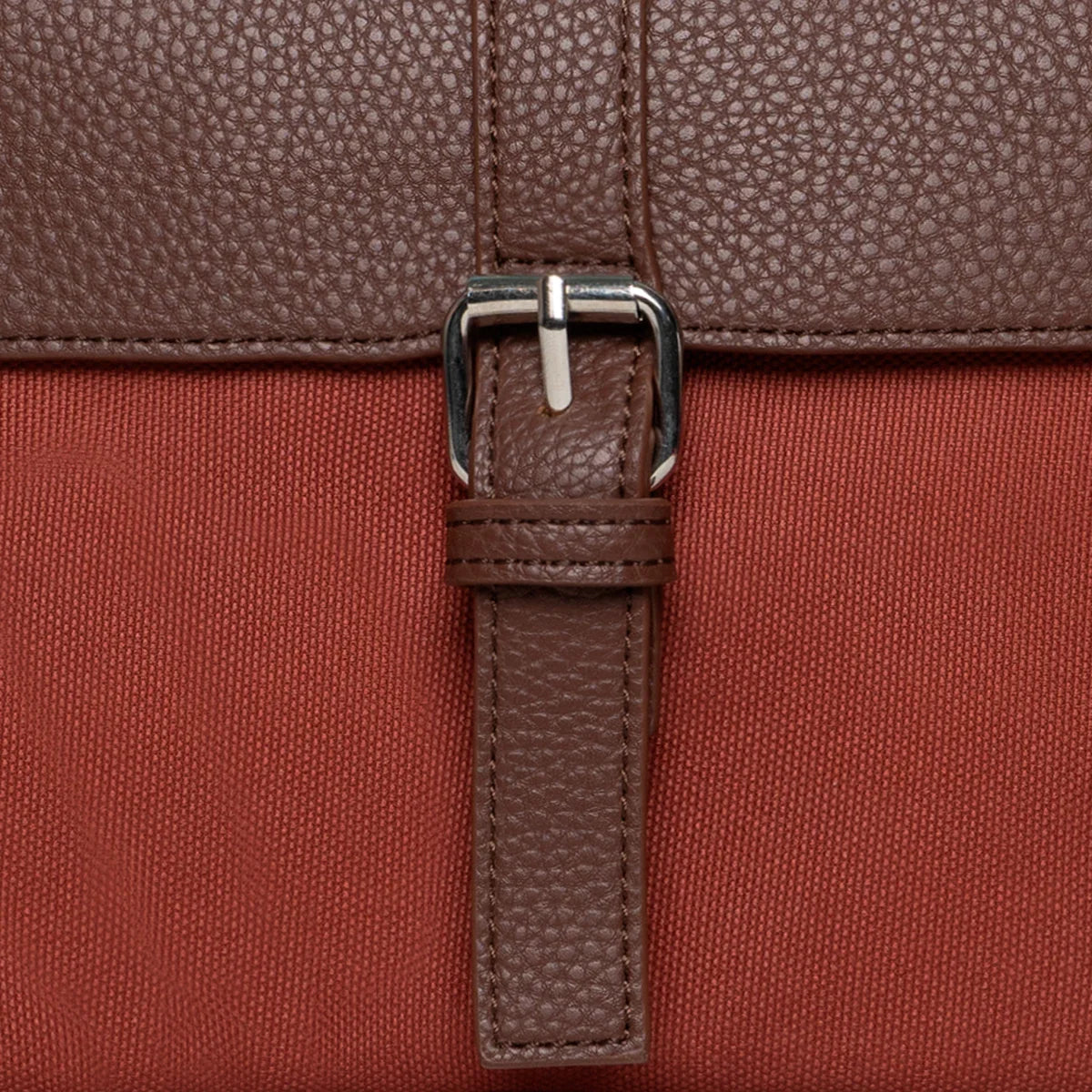 Pochette latérale San Cristobal
