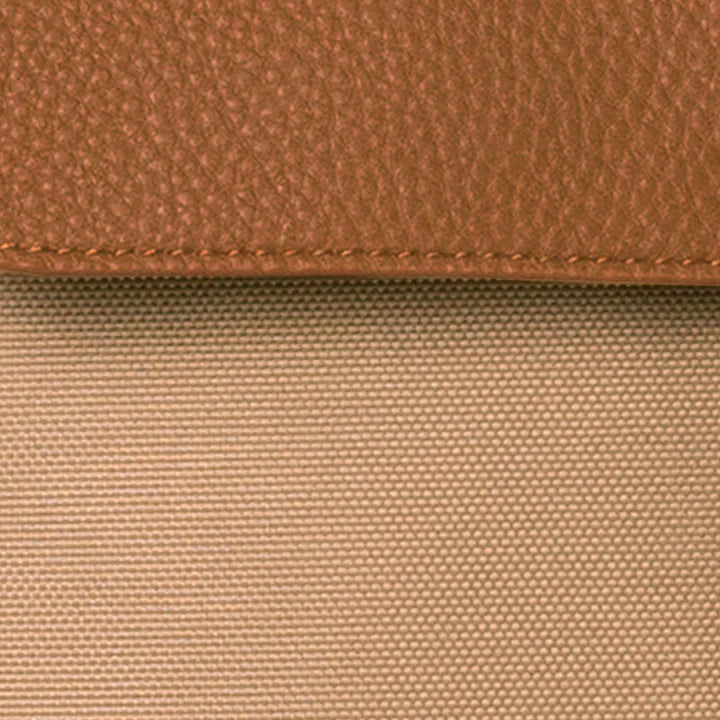 Pochette avant medium Petronas Tour